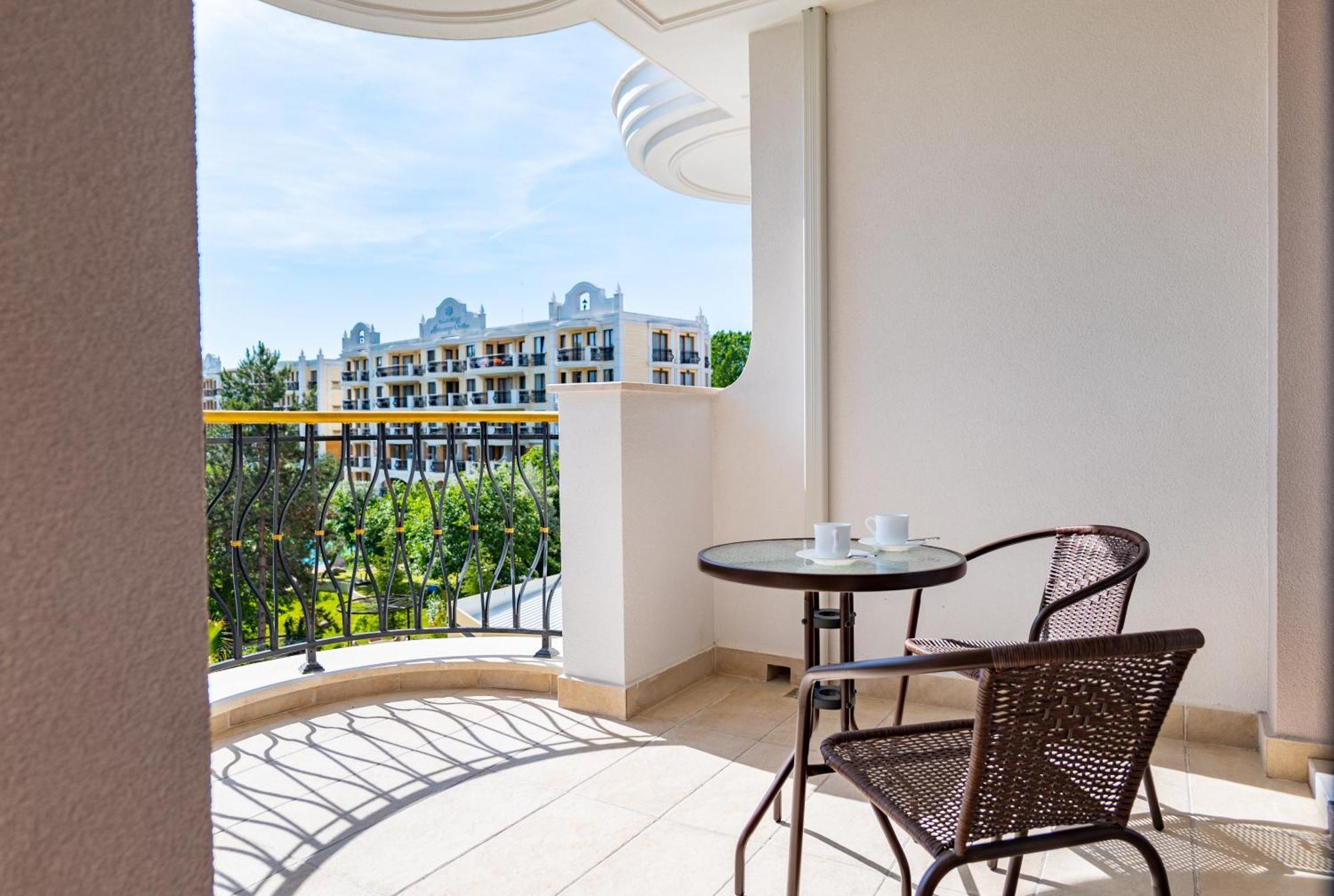 Harmony Suites Grand Resort 阳光海滩 外观 照片