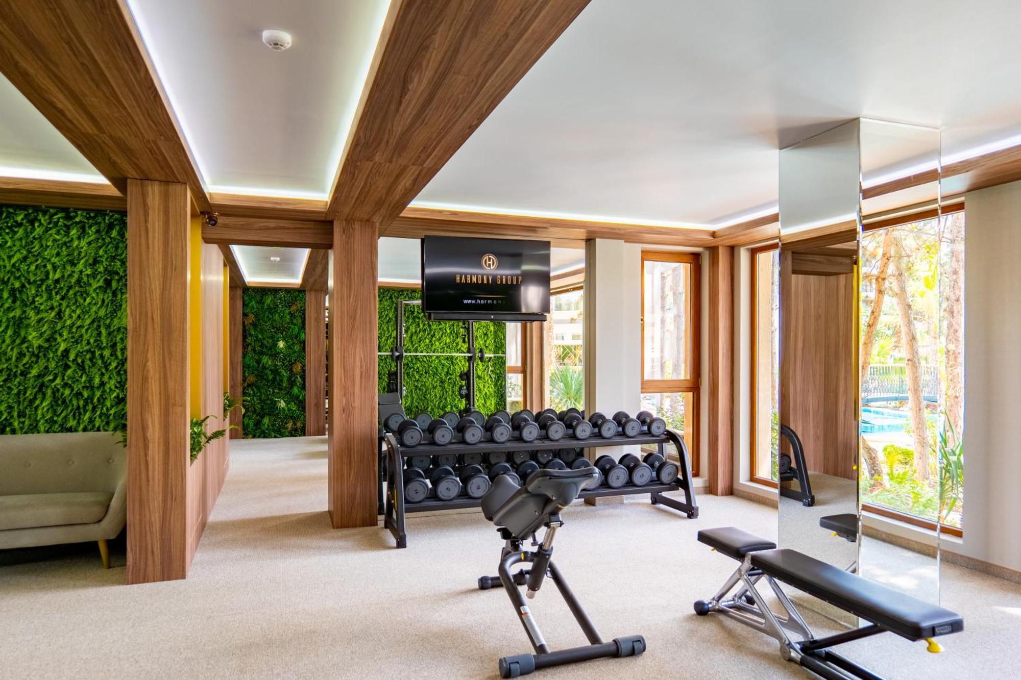 Harmony Suites Grand Resort 阳光海滩 外观 照片