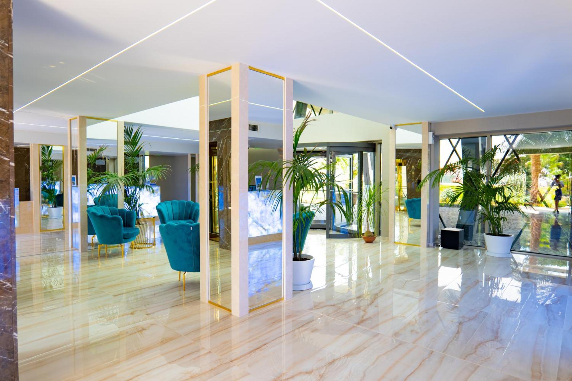 Harmony Suites Grand Resort 阳光海滩 外观 照片