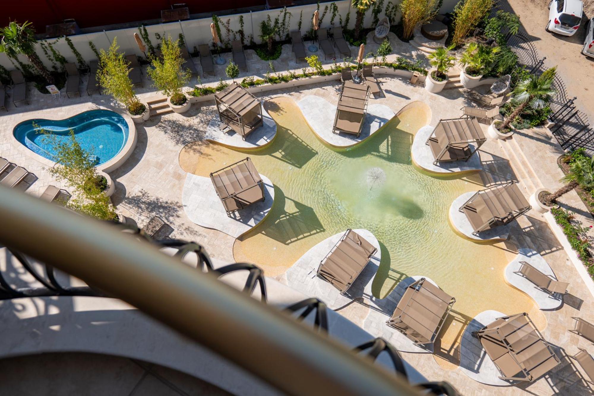 Harmony Suites Grand Resort 阳光海滩 外观 照片